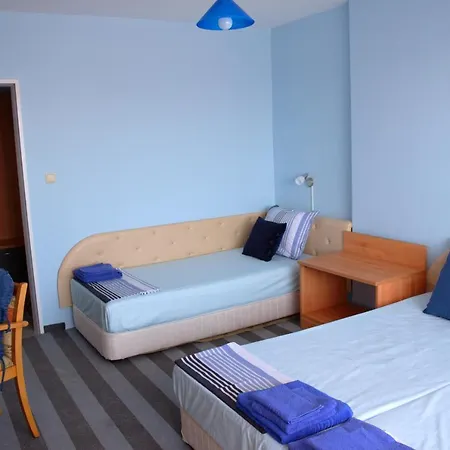 мирели Hotell *