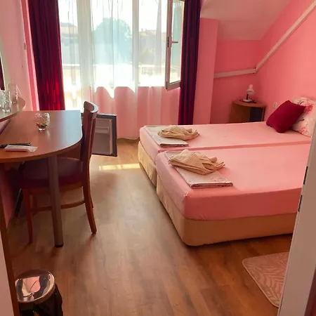 Hotel мирели Ravda