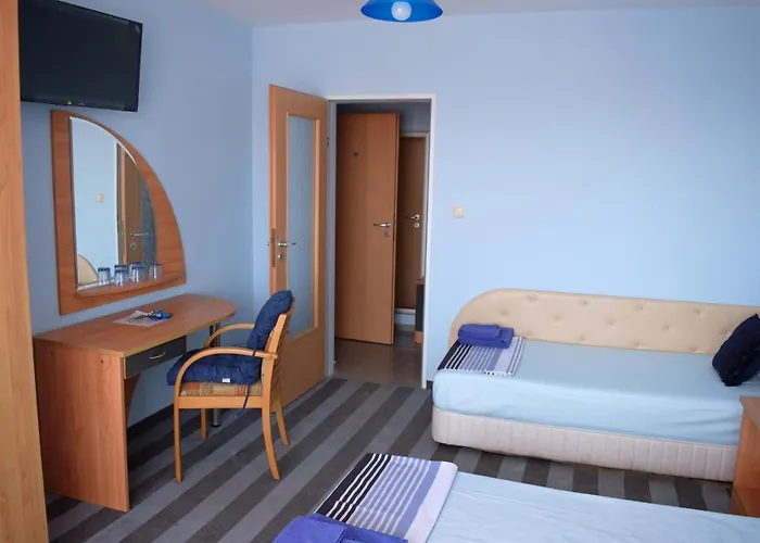 Hotel Мирели *